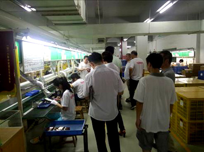 僑洋實業技術團隊參觀客戶公司,專業制造環形變壓器專家